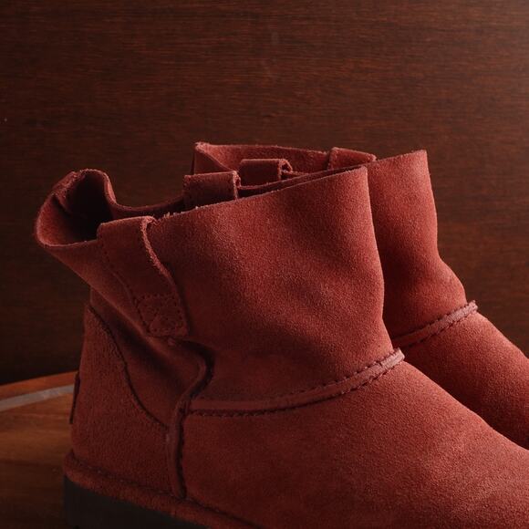 UGG Boots Womens SZ 6 Red Unlined Classic Mini Suede Pull On Casual Comfort Flat - Picture 6 of 14
